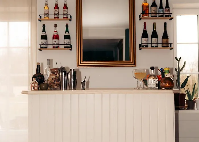 Maison Bed & Breakfast *